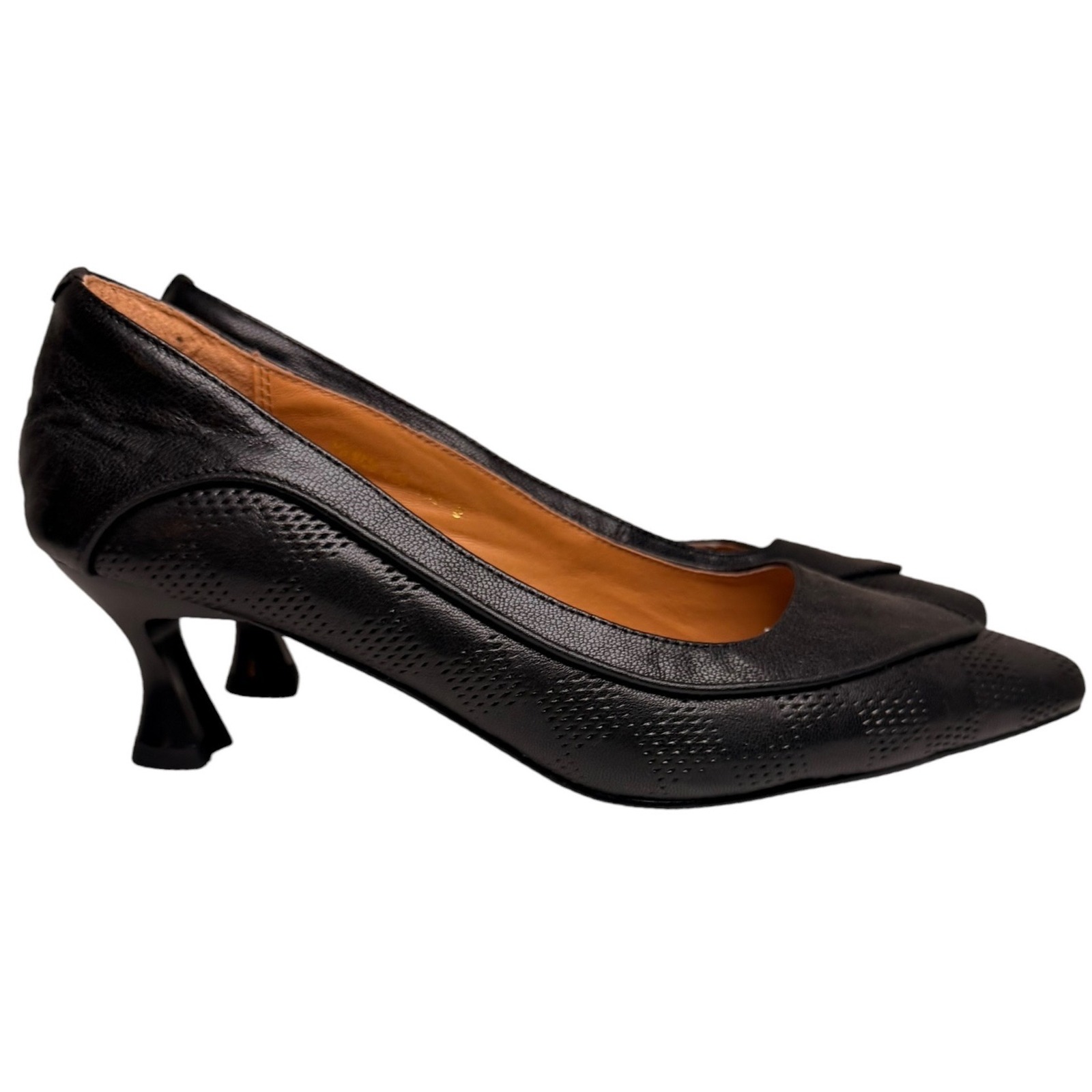 Dwarves Handmade Black Leather Kitten Heel Pumps Size 5 Nwob — image 3 of 8